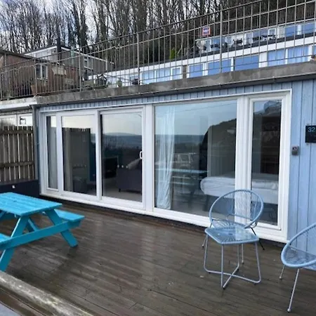 Sea View - 1min To - Dog Friendly - 4 Guests