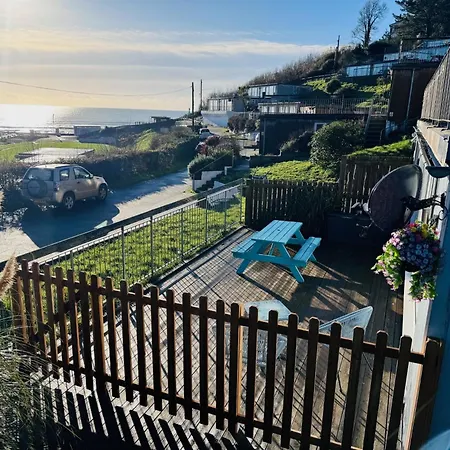 Chalet Sea View - 1min To - Dog Friendly - 4 Guests *